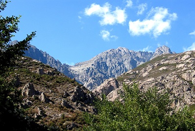 Monastir, Istambul, Pampelune, l'Atlas, Bonifacio, la Suède. Bocognano