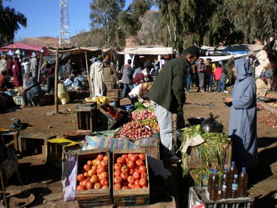 Monastir, Istambul, Pampelune, l'Atlas, Bonifacio, la Suède. Un marché sur la route de l'Atlas