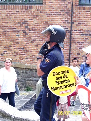 Torture et barbarie à Pampelune : corrida basta! Policier