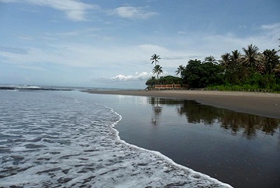 Bali plage : l'ouest, Negara, Medewi, Gilimanuk. Puri Dajuma beach