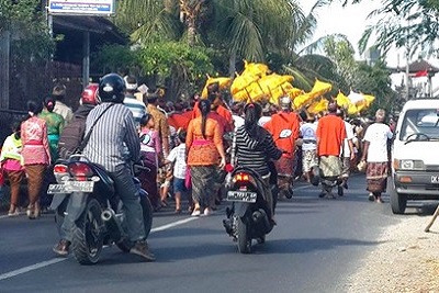 Vivre à Bali : le travail, le logement, la santé, l'argent... La route