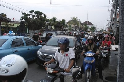 Vivre à Bali : le travail, le logement, la santé, l'argent... Le trafique