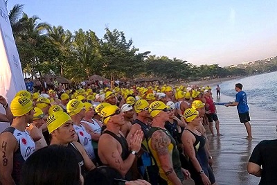 Triathlon sprint, compétition du calendrier 2013 à Bali Indonésie Epreuve de natation