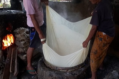 Production de tofu artisanal à Bali : résultat d'enquête. Première filtration