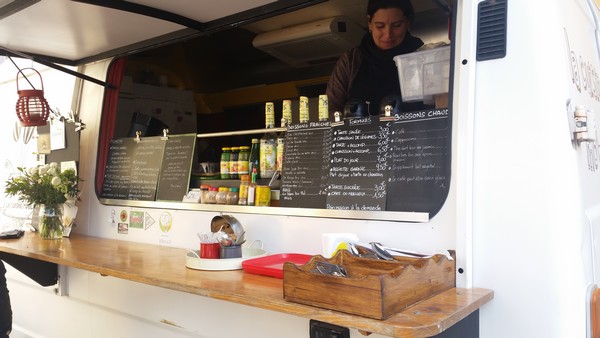 Alex et son Food Truck végétarien La cuisine mobile à Apt