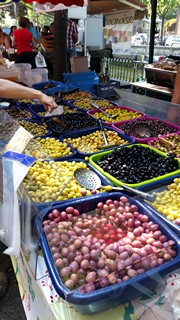 marche olives sorgue