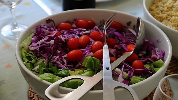 Salade composée au restaurant